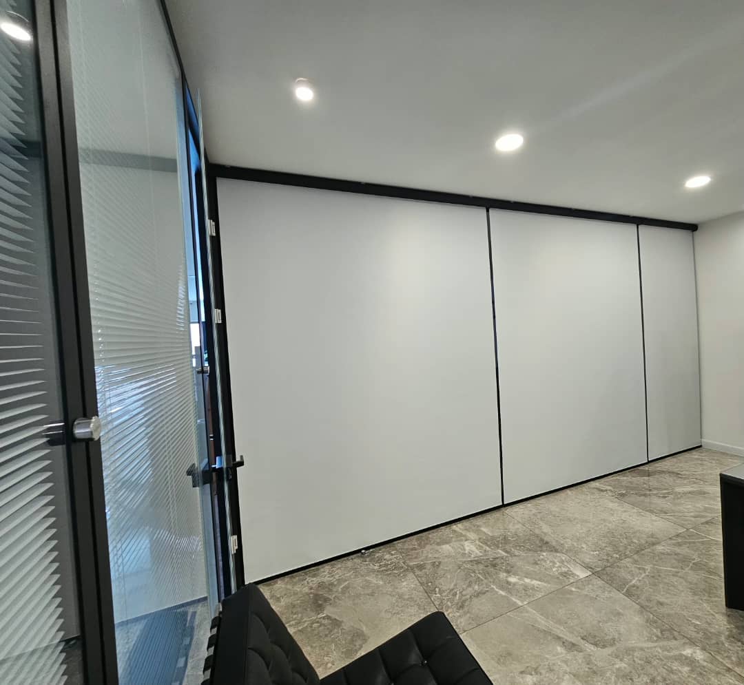 شید رول بلکاوت (کاملاً تاریککننده)